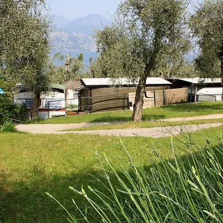 Monja Kemp Brenzone sul Garda