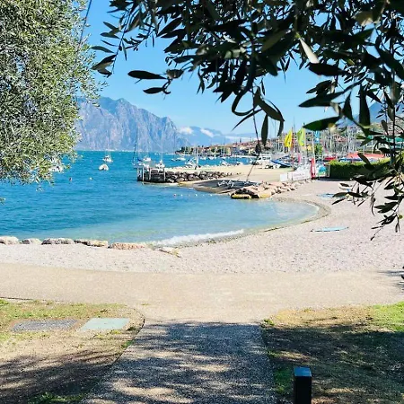 Κάμπινγκ Monja Brenzone sul Garda